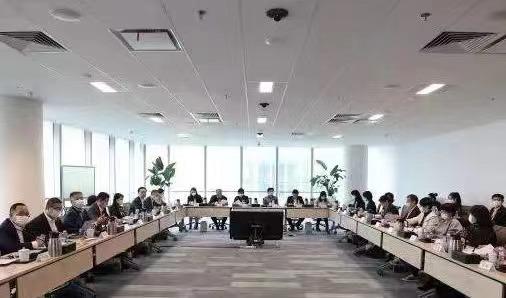 中国保险行业协会于华：切实保护保险消费者合法权益是保险业面临的重要任务