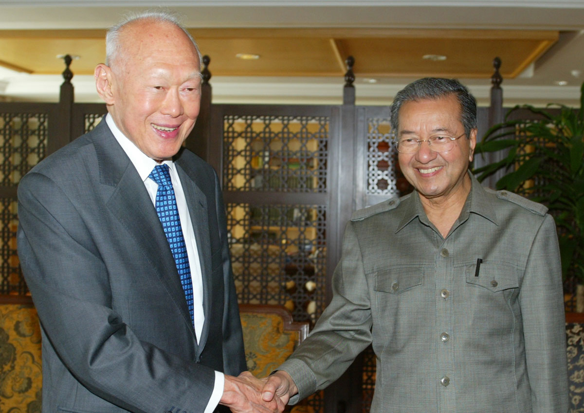 新加坡总理李显龙10月访美 与特朗普会面