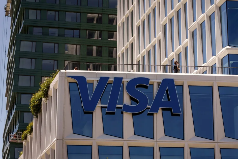 Visa 2025财年Q3营收增长14%带动盈利提升23%，显示支付行业稳健发展
