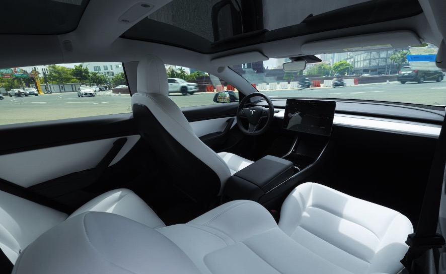 【美股天天说】美国政府推迟停摆真的会提升加息风险？特斯拉(TSLA)交付量报告是股价利好？